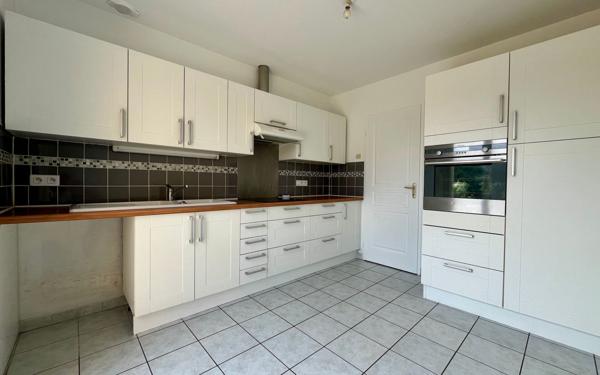 Maison à vendre    5 pièces • 104,19 m2 Limoges