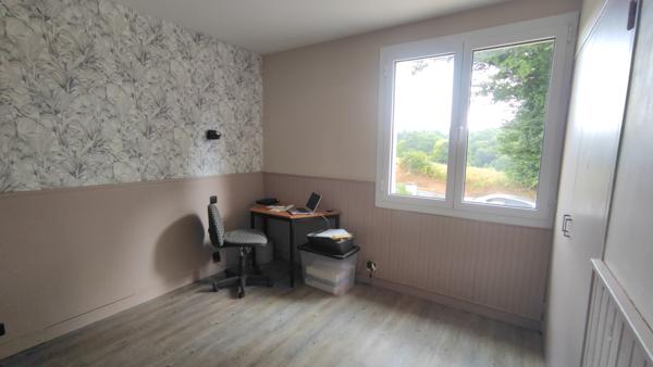 Maison
         6 pièces
        - 147 m² 237 000 € *