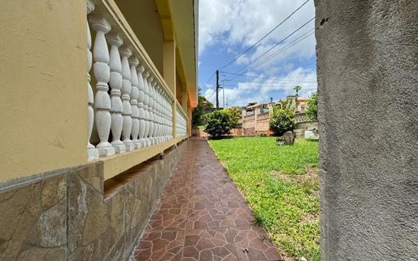 Maison à vendre    9 pièces •  Ducos