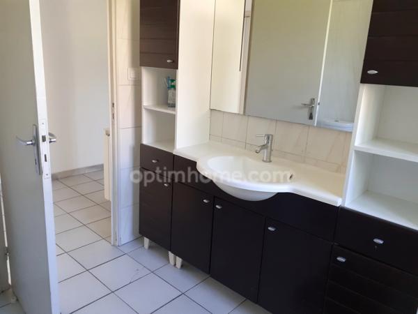 Grande famille ou artisan, grande villa 2 appartements  à GRIGNY-SUR-RHONE