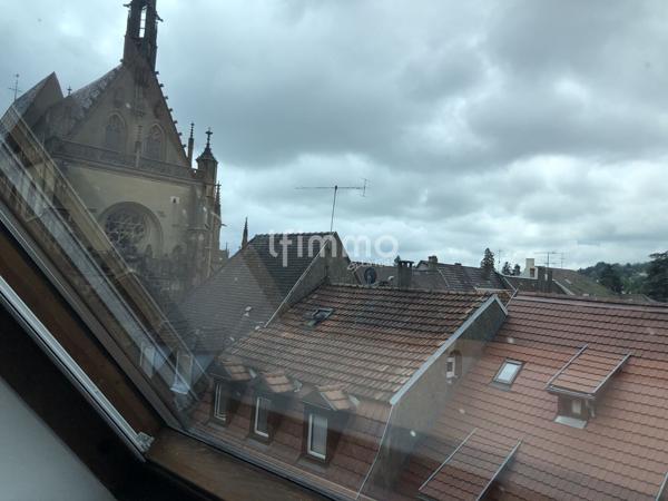 Immeuble 3 appartements et 1 commerce