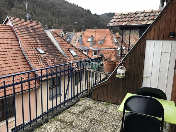 Immeuble 3 appartements et 1 commerce