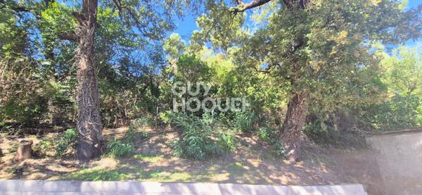 Gardanne, maison de type 7 + maison de type 2/3 sur parcelle de 526 m2