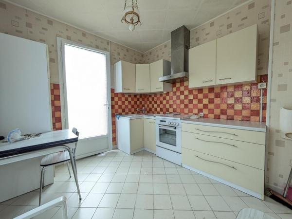 Maison à rénover avec jardin en centre ville