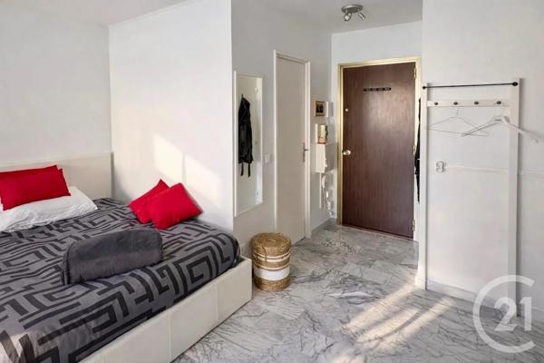 Appartement F1 à vendre  1 pièce - 29,11 m 2   ROQUEBRUNE CAP MARTIN  - 06