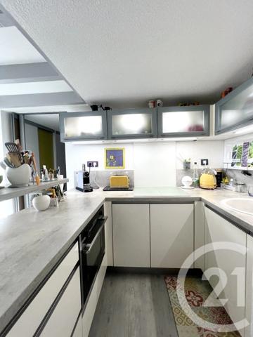 Appartement T2 à vendre  2 pièces - 46,65 m 2   LA LONDE LES MAURES  - 83