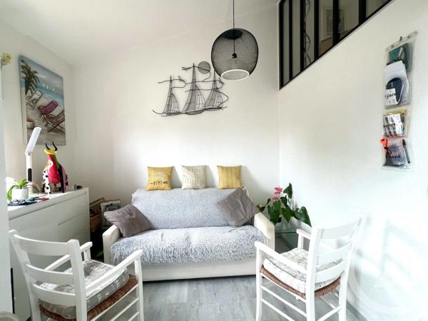Appartement T2 à vendre  2 pièces - 46,65 m 2   LA LONDE LES MAURES  - 83