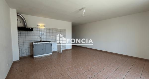 Location Appartement 2 pièces 54.55 m² - Cavaillon 84300