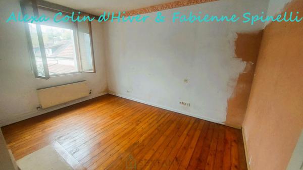 Maison à rénover proche du centre ville de Vailly sur Aisne