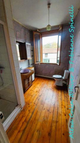 Maison à rénover proche du centre ville de Vailly sur Aisne