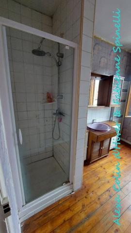 Maison à rénover proche du centre ville de Vailly sur Aisne