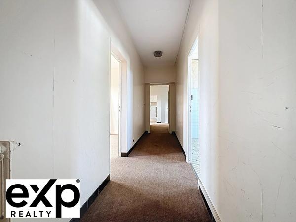 Appartement F4 – 98,16 m² – Dernier étage avec vue dégagée - 4 min -  gare Épone-Mézières (ligne Paris Saint-Lazare)