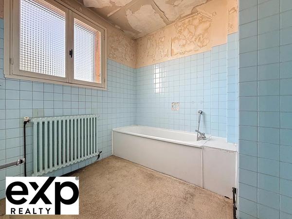Appartement F4 – 98,16 m² – Dernier étage avec vue dégagée - 4 min -  gare Épone-Mézières (ligne Paris Saint-Lazare)