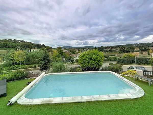 Le Castellet Maison contemporaine récente avec piscine de 5 pièces de 109 m2