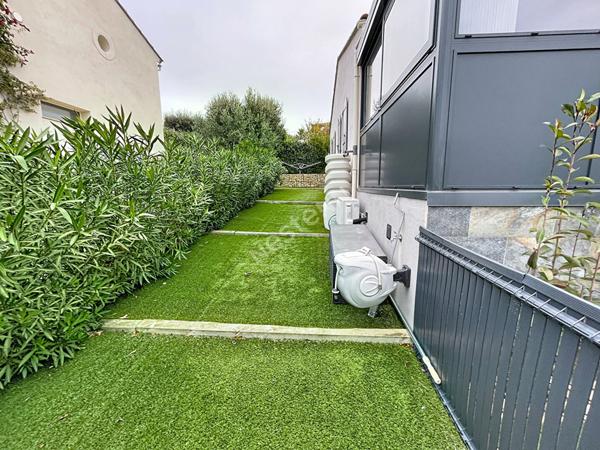 Le Castellet Maison contemporaine récente avec piscine de 5 pièces de 109 m2