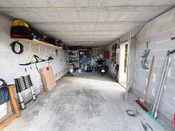 Le Castellet Maison contemporaine récente avec piscine de 5 pièces de 109 m2