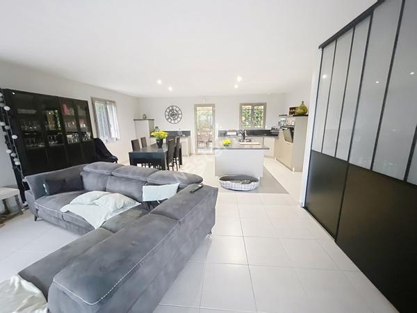 Le Castellet Maison contemporaine récente avec piscine de 5 pièces de 109 m2