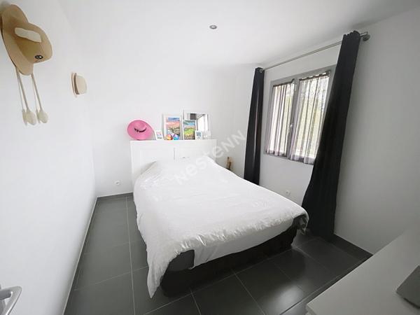 Le Castellet Maison contemporaine récente avec piscine de 5 pièces de 109 m2