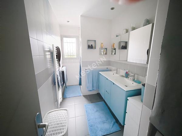 Le Castellet Maison contemporaine récente avec piscine de 5 pièces de 109 m2