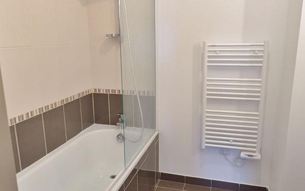 Appartement à vendre    2 pièces • 36,79 m2 Sainte-Foy-lès-Lyon