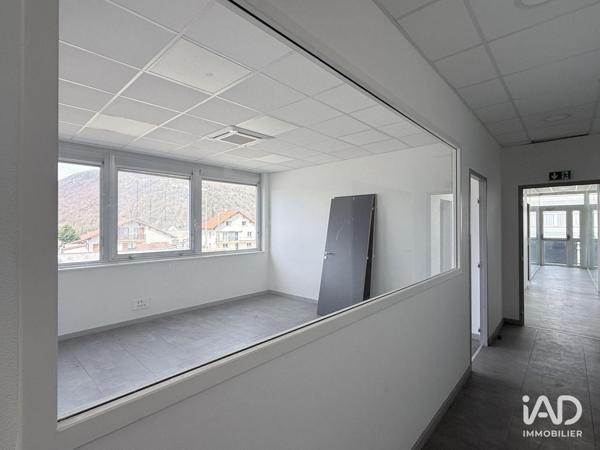 Local d’activité à vendre 799 m² Saint-Étienne-de-Crossey