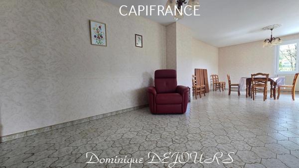 À vendre à PRANLES (07) – Maison 117 m² sur terrain de 8400 m² – Environnement calme et naturel et sans vis-à-vis – Piscine