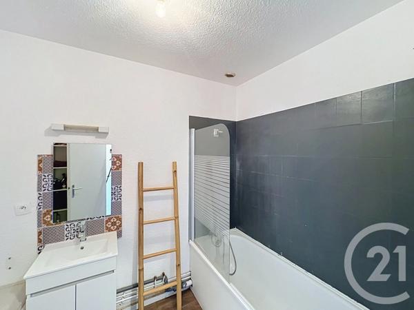 Appartement T3 à vendre  3 pièces - 61,18 m 2   AUCH  - 32