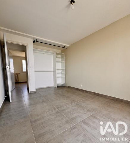 Location appartement 3 pièces 55,7 m² La Seyne-sur-Mer