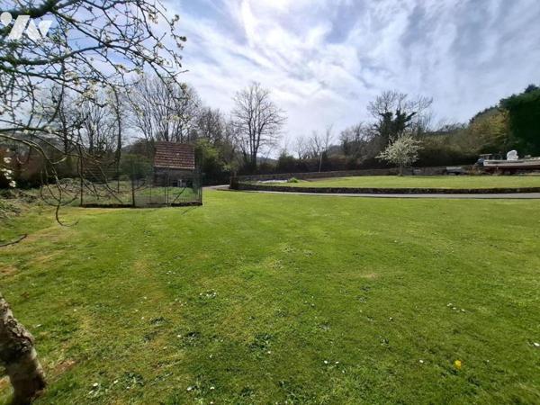 A VENDRE TERRAIN NON VIABILISÉ