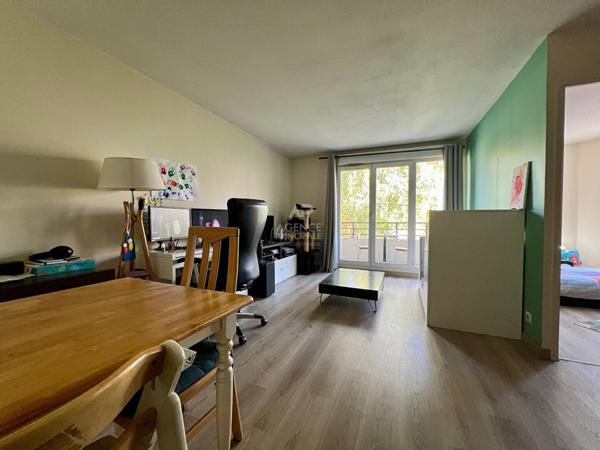 Appartement Houilles 3 pièce(s) 53 m² €315 000 ** - Référence 883
