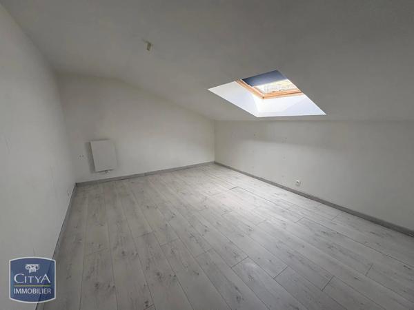 Appartement à louer 4 pièces 84.94m² Roanne (42300)