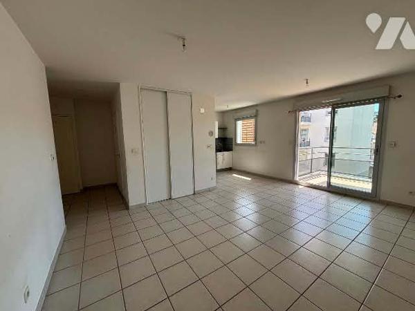 A La Talaudière , appartement T3 avec terrasse et garage double