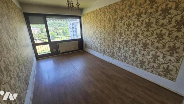 JACOB BELLECOMBETTE, appartement type 3 de 75m2 au dernier étage avec vue panoramique