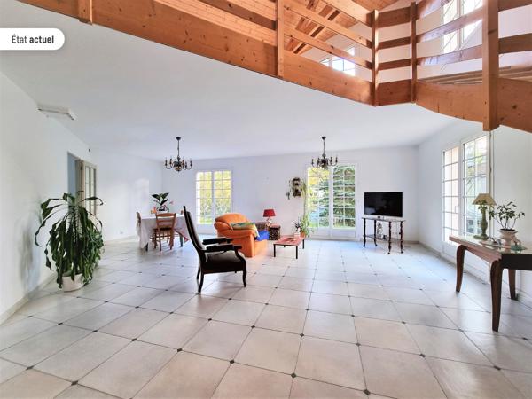 Grilly (01220) MAISON 8 PIECES, 4 CHAMBRES + TERRAIN & ESPACE PROFESSIONNEL – Z.A GRILLY (01220)