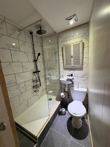 Immeuble de rapport 2 appartement, 2 studio QUILLAN 11500