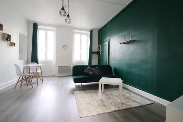 Appartement 1 chambre, avec terrasse, Nevers, proche centre-ville, proche ISAT, 2 heures de Paris