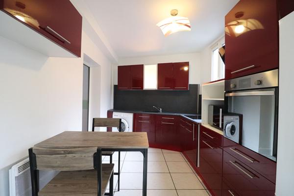 Appartement 1 chambre, avec terrasse, Nevers, proche centre-ville, proche ISAT, 2 heures de Paris