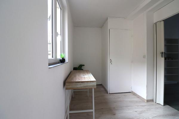 Appartement 1 chambre, avec terrasse, Nevers, proche centre-ville, proche ISAT, 2 heures de Paris