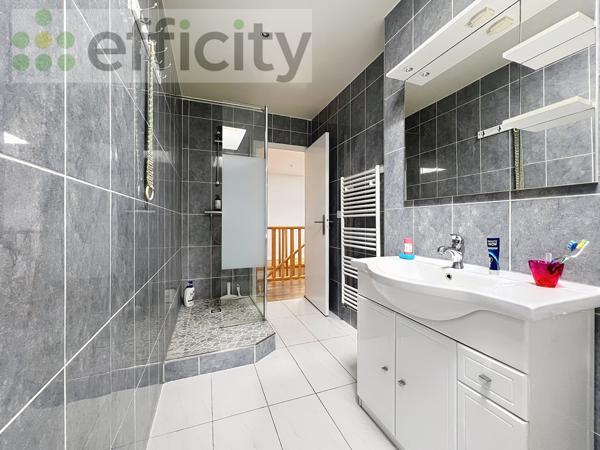 Maison 6 pièces - 143 m²