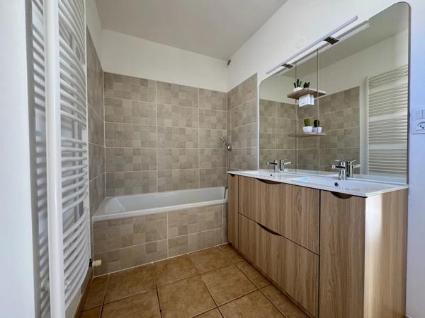 Maison 3 chambres, jardin et garage