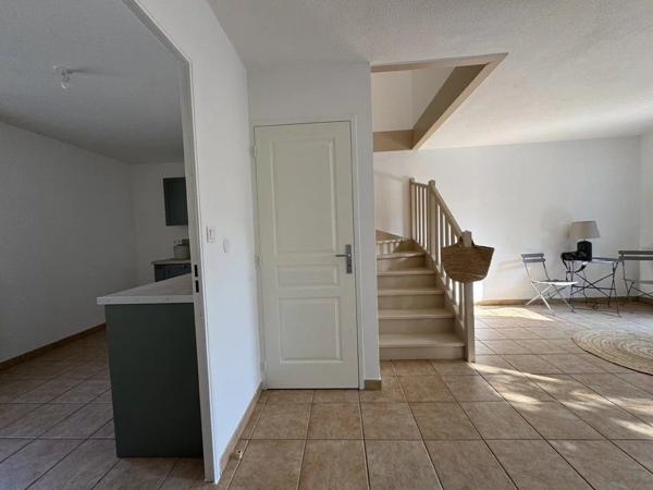 Maison 3 chambres, jardin et garage