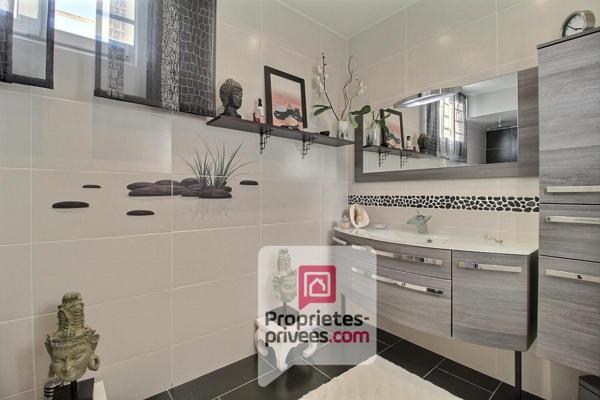 MAGNIFIQUE MEULIERE - 3 CHAMBRES + STUDIO et PISCINE