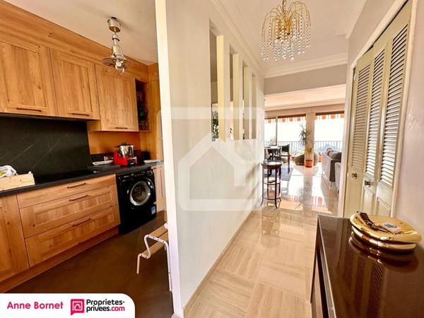 Appartement 4 pièces 93 m2 avec terrasse vue panoramique mer, garage, parking privatif et cave