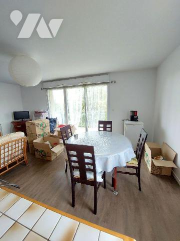 À VENDRE - Montgermont (35) - Au dernier étage d'une résidence calme, SANS ASCENSEUR, ce T3 se ...