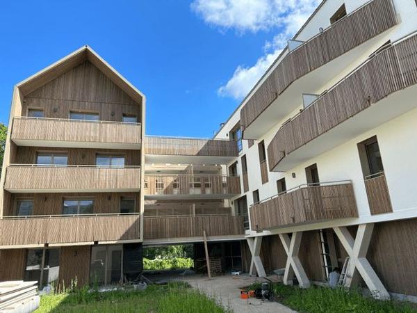 Appartement 2 pièces T2 F2 58.4 m² à Noisy Le Grand 11 RUE DES HAUTS ROSEAUX 93160 à louer