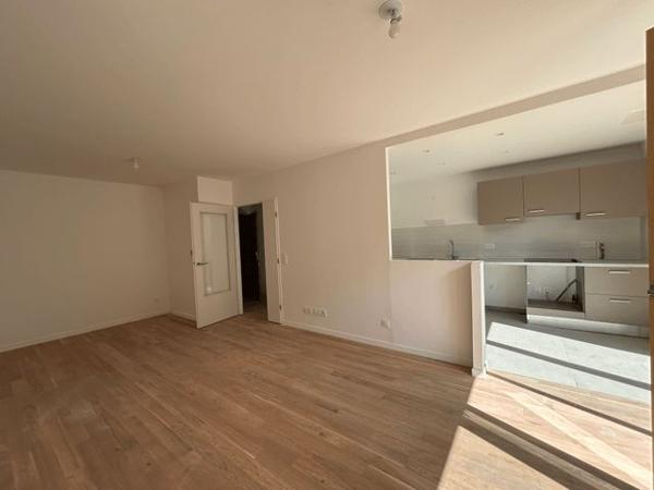 Appartement 2 pièces T2 F2 58.4 m² à Noisy Le Grand 11 RUE DES HAUTS ROSEAUX 93160 à louer