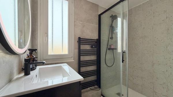 Maison individuelle 3 chambres TB état