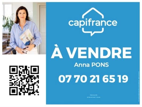 Maison à vendre 6 pièces LE LAVANDOU (83), 4 chambres, vue dégagée et de nombreuses terrasses.