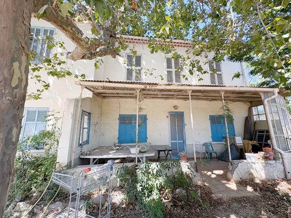 HYERES - Maison à rénover
