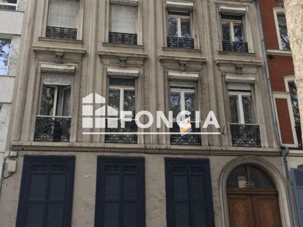 Location Studio 30.1 m² - 86 BVD. DE LA LIBERTE Lille 59800